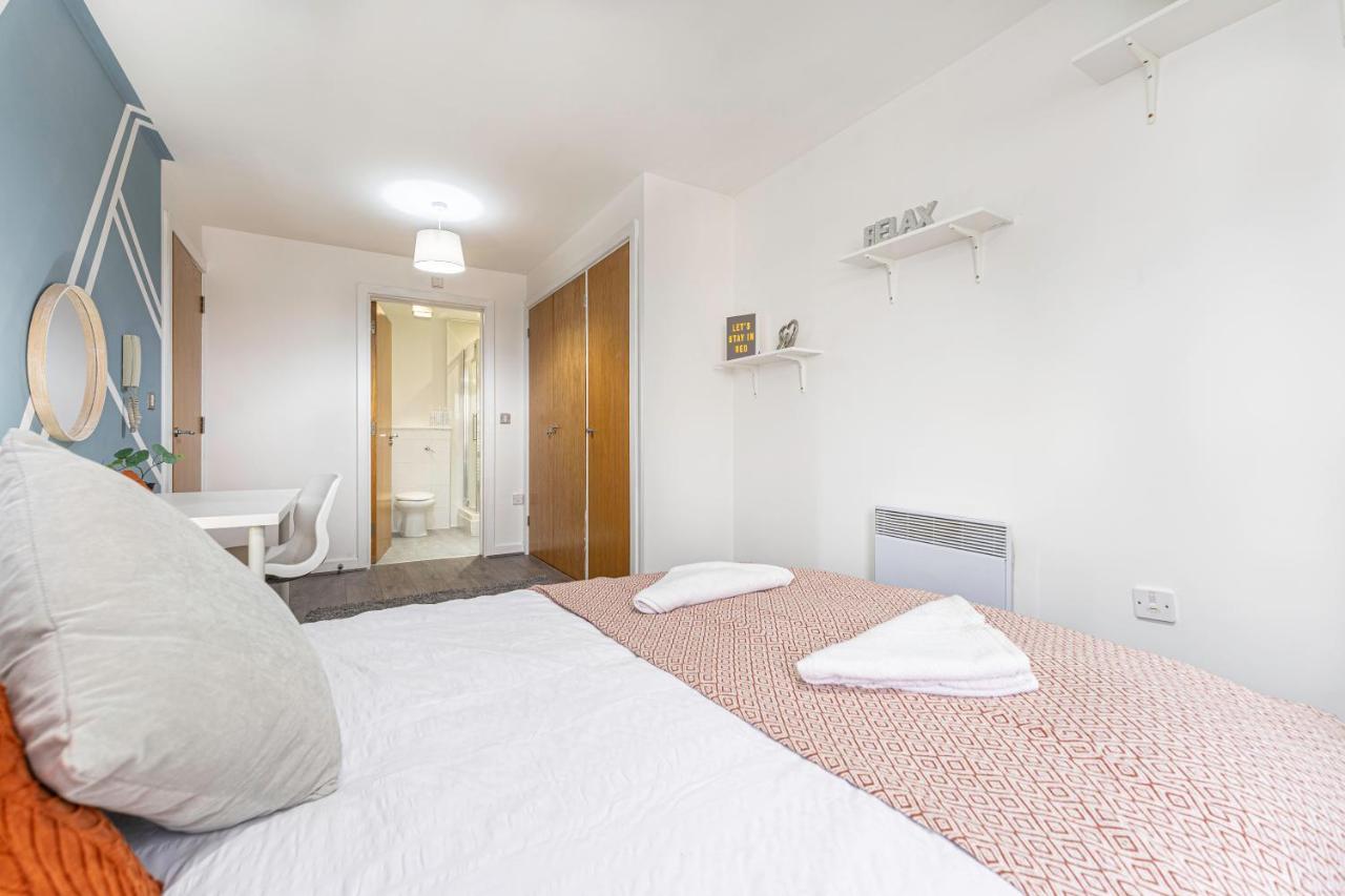 كوفنتري Jkg Property Solutions Presents Cosy City Apartment المظهر الخارجي الصورة
