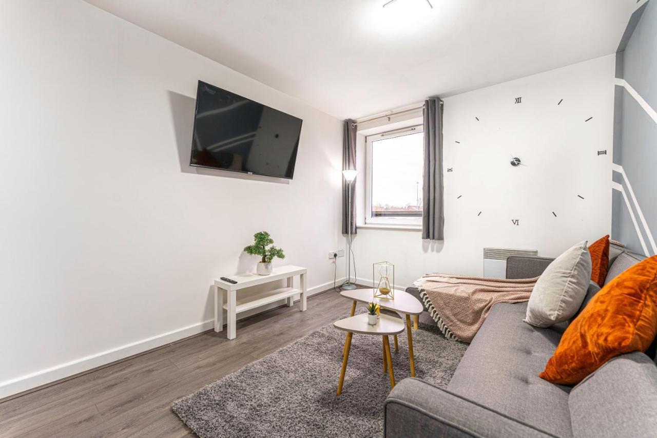 كوفنتري Jkg Property Solutions Presents Cosy City Apartment المظهر الخارجي الصورة