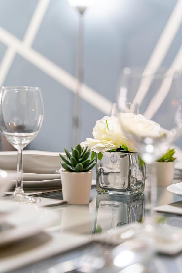 كوفنتري Jkg Property Solutions Presents Cosy City Apartment المظهر الخارجي الصورة